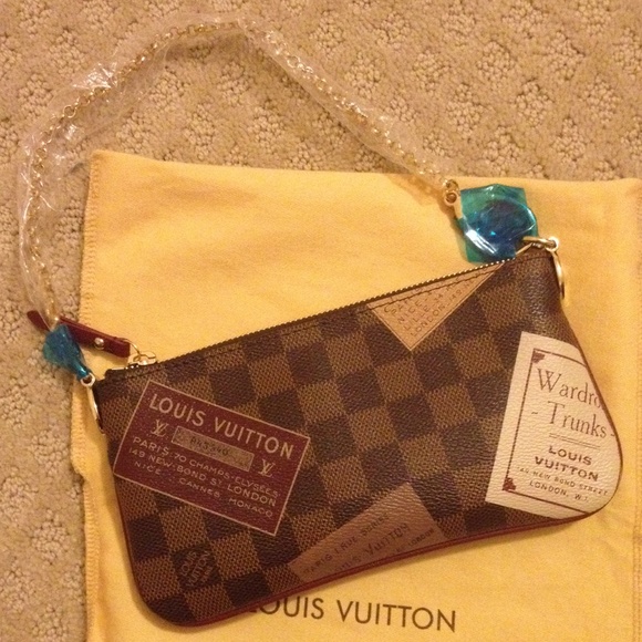 "Damier Ebene" clutch