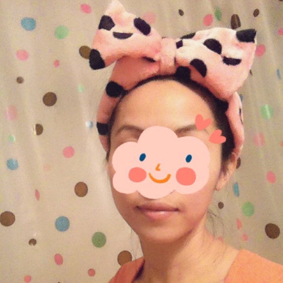 ❌SOLD❌ ✴️ FREE ✴️ with any other purchase! 💜 💖Cute bowtie headwear! 😍