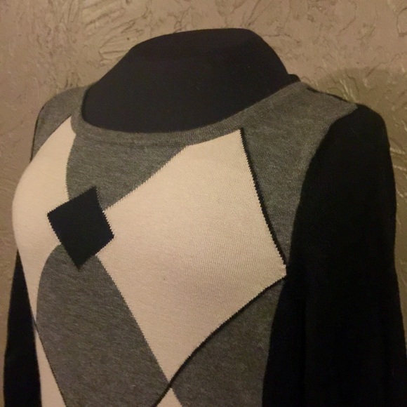 🔖B1G1 FREE🔖 Unique sweater dress - Picture 2 of 2