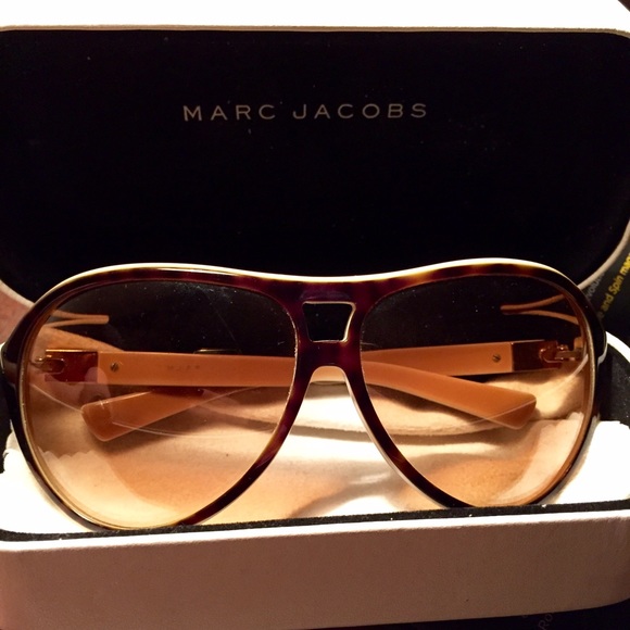 Authentic Marc Jacobs Aviator Sunglasses