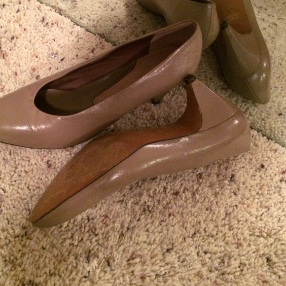 Tan heals - Picture 4 of 4