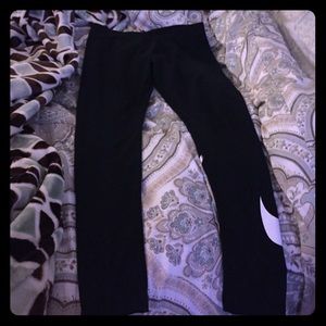 Nike leggings size medium