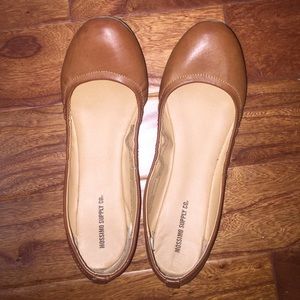 Brand new Tan flats