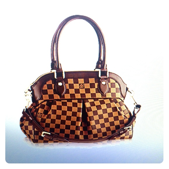 🚫Sold🚫Authentic Trevi PM Louis Vuitton😍