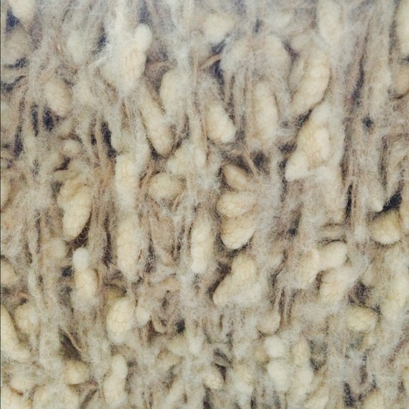 (SOLD) Urban outfitters oatmeal colored scarf - Picture 2 of 2