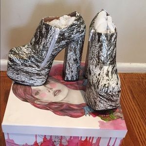 NWT Jefferey Campbell Fowley Platform Size 7