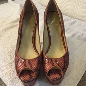 Brian Atwood BF-bambola platforms