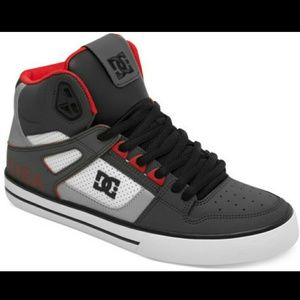 DC spartan high skate shoes