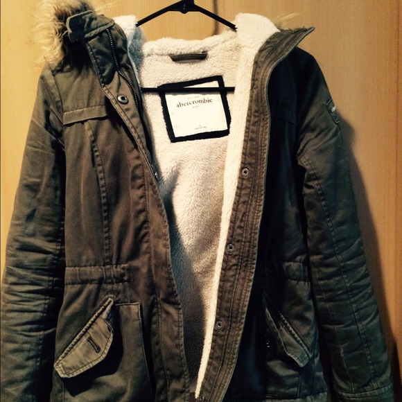 Abercrombie army green parka