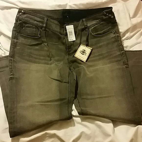 FLASH SALE! Women's Plus Grey Jeans *NEW!*