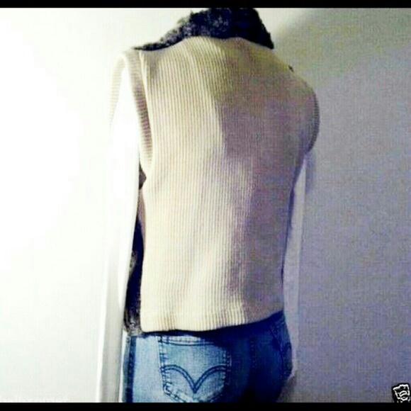 Formula X Faux Fur Sweater Vest NWOT - Picture 3 of 4