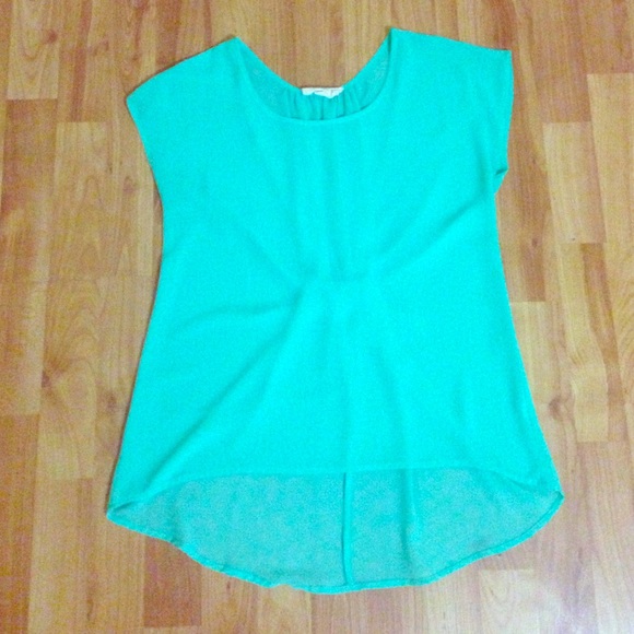 Green hi-low top