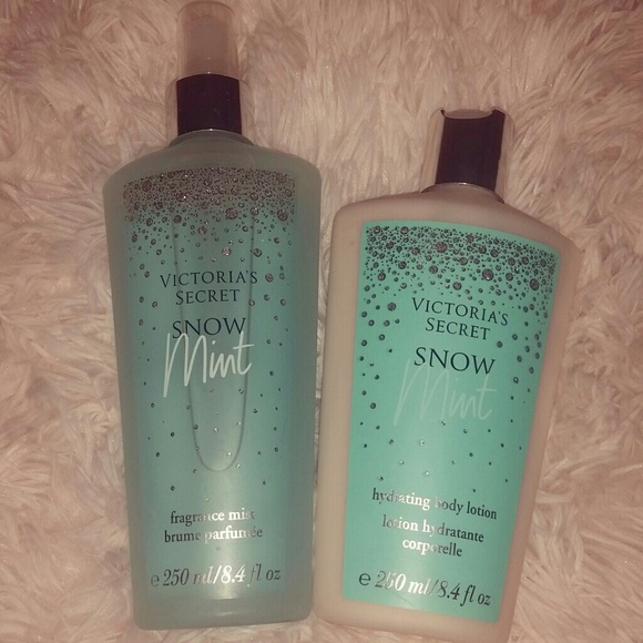 Victorias Secret fragrance mist + hydrating lotion