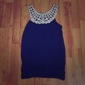 Navy tank w/ detailed neckline