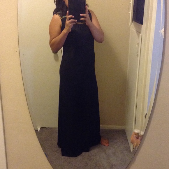 SOLD OUT❗️U-back maxi dress - Picture 2 of 4