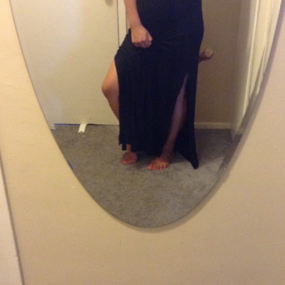 SOLD OUT❗️U-back maxi dress - Picture 3 of 4