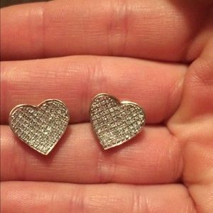 Diamond heart earrings