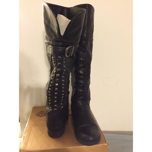 Madden girl black boots