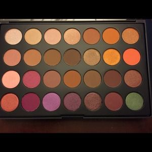 MORPHE BRUSHES JACLYN HILL PALLET!!