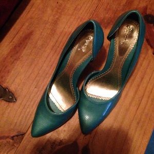 Qupid member only shoe.