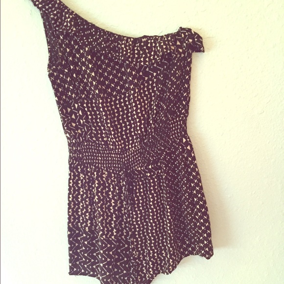 One shoulder Shorts romper