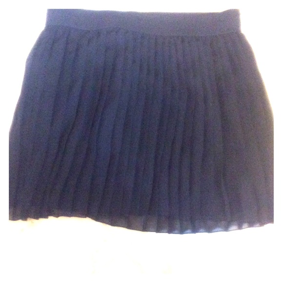 Pleated skirt