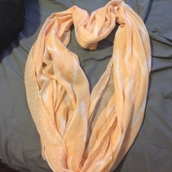 Infinity scarf