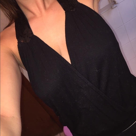 Black deep v tank top - Picture 2 of 4