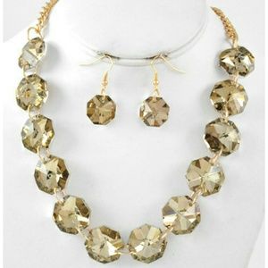 Round Gold Tone Topaz Glass Stone Necklace?Set