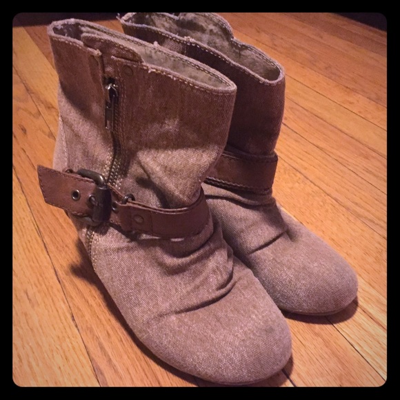 Aldo canvas wedge booties 7.5/38