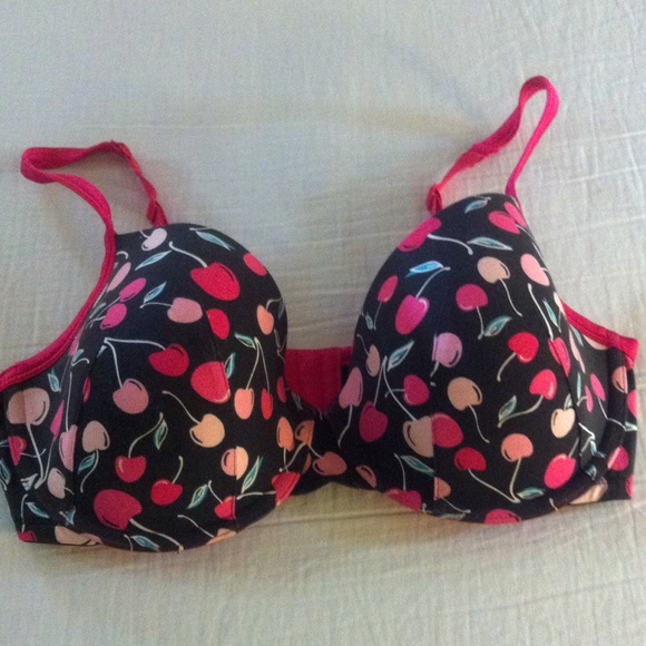38DDD Cacique Bra