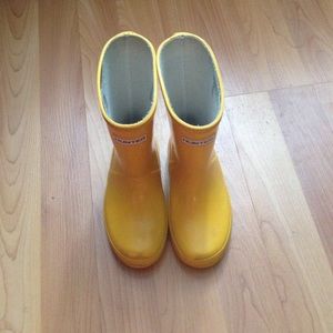SIZE 8 in TODDLER -HUNTER RAINBOOTS