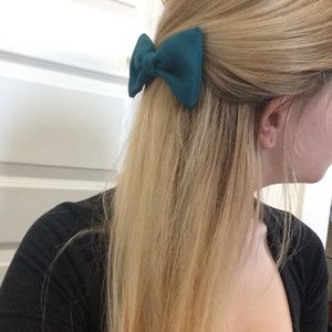 American Apparel Hair Bow