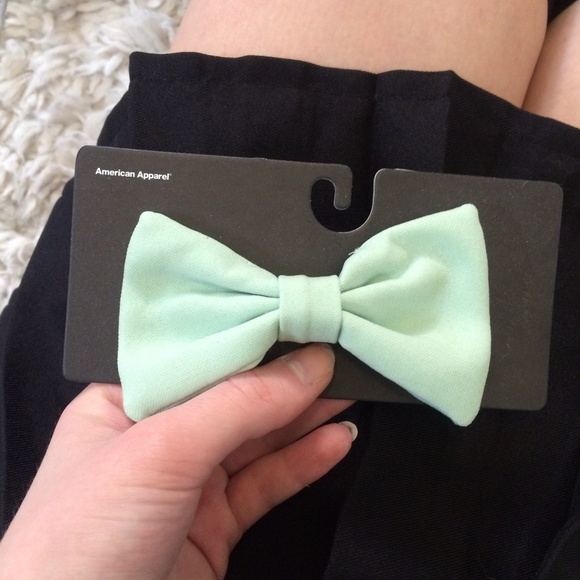 American Apparel Hair Bow