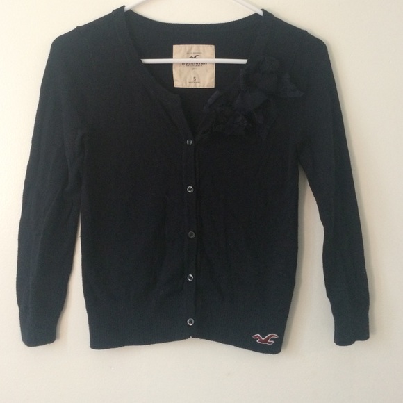Navy Hollister sweater.