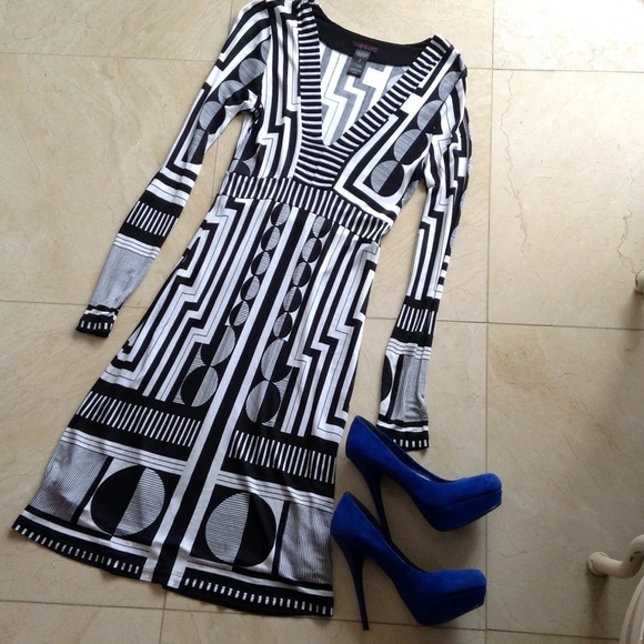 ⭐️🎉🎉HOST PICK🎉🎉 Patterned long sleeve dress