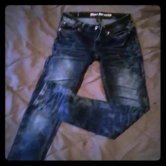BRAND NEW....SKINNY Jeans