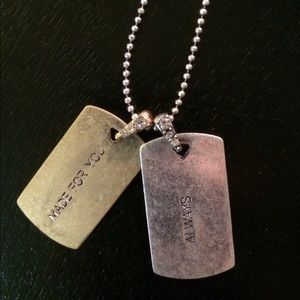 RACHEL Rachel Roy dog tag necklace.