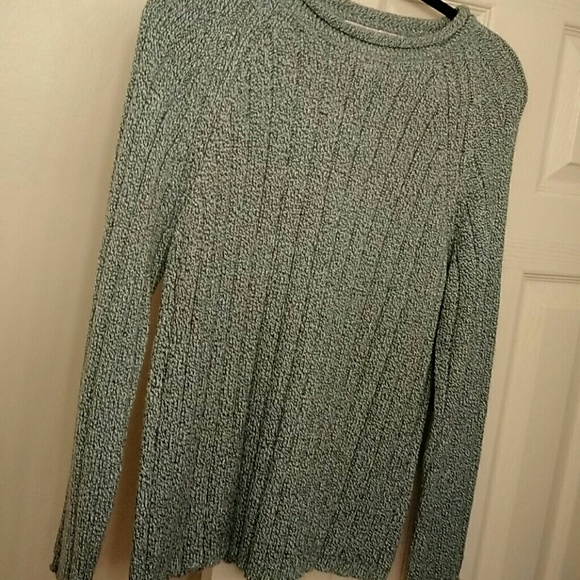 Sweater - Picture 2 of 3