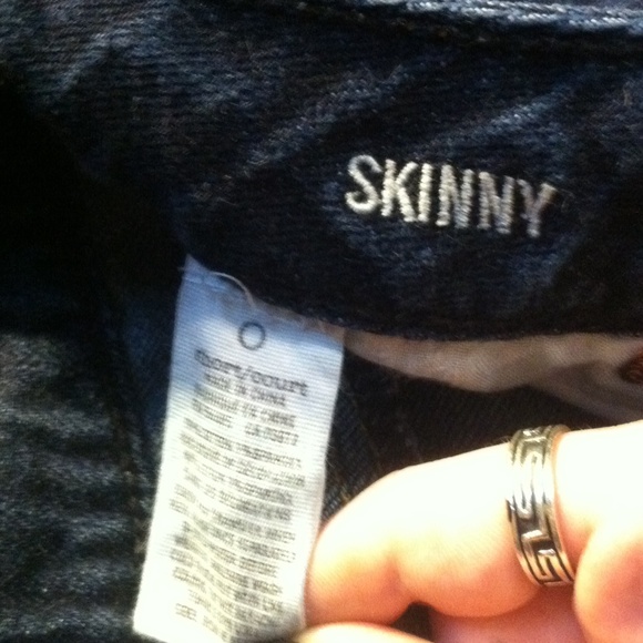 SOLD😄American Eagle (barely worn) skinny jeans - Picture 3 of 3