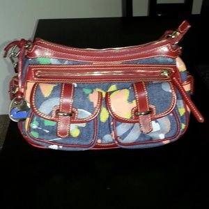 Dooney & bourke purse