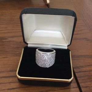 Pave Ring