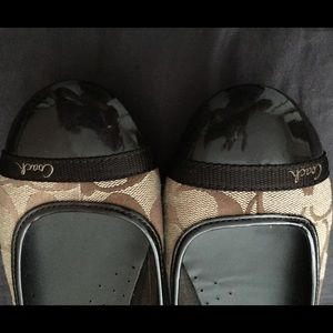 Coach flats