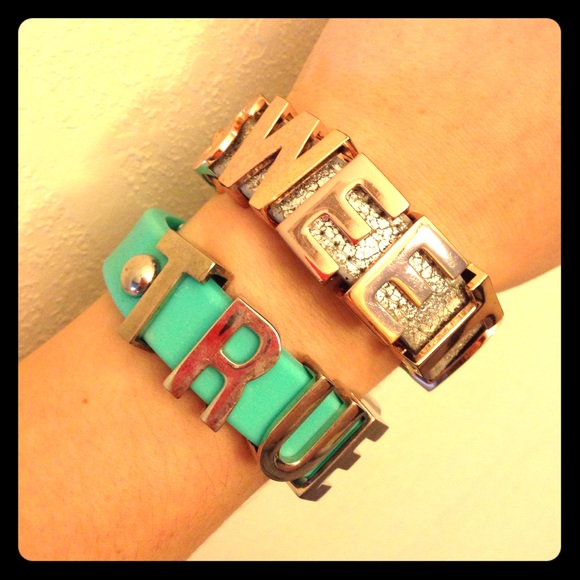 BCBG bracelet bundle🎀👯