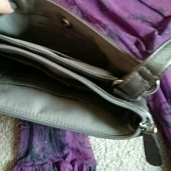Handbag - Picture 3 of 4