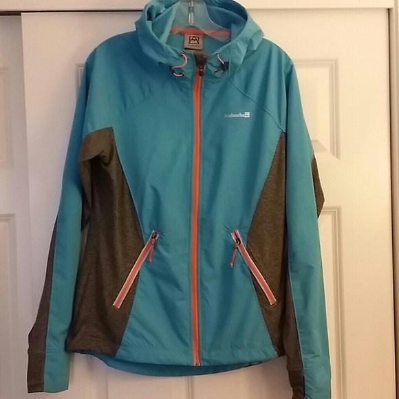 Spring rain coat