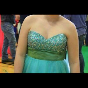 Prom dress