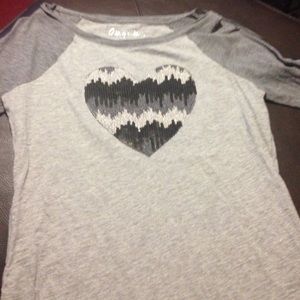 •half sleeve Aeropostale shirt