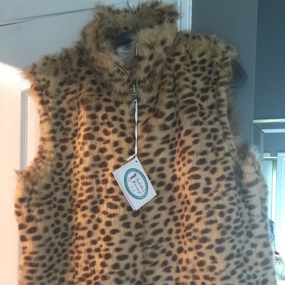 Cheetah faux fur vest