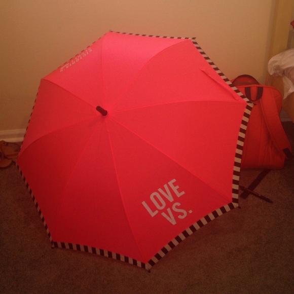 Hot pink Victoria's Secret umbrella!